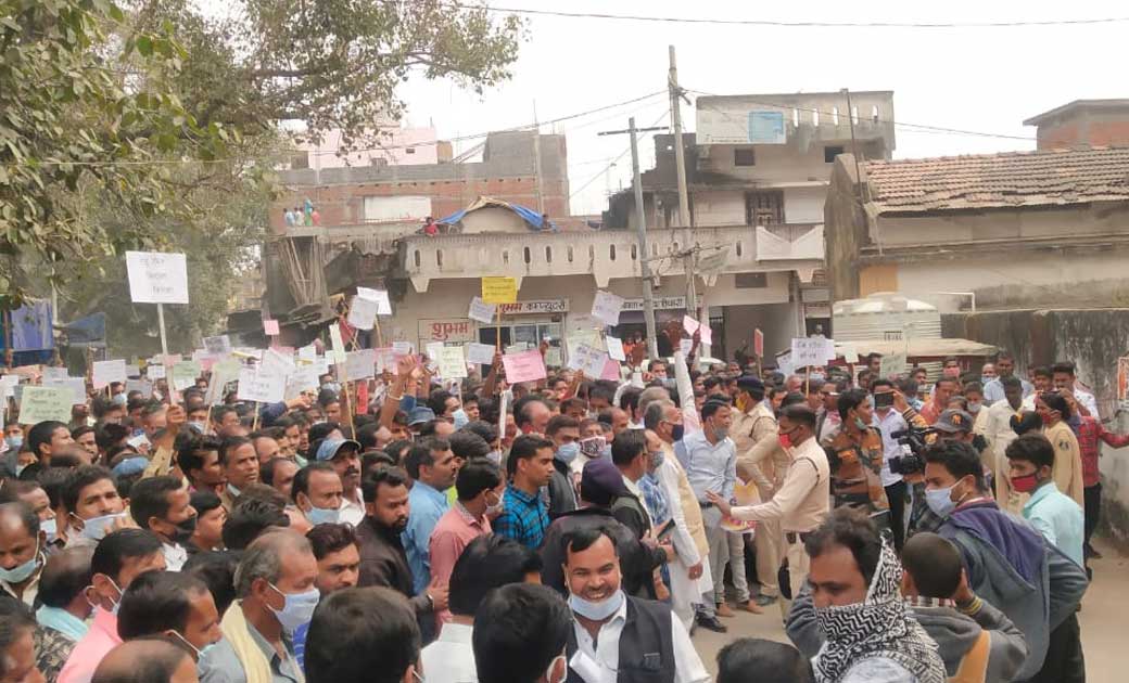 सामाजिक भवन निर्माण के एवज में पैसे की मांग करने वालो पर अब ... - CG Sandesh