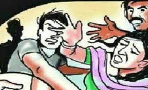 कोमाखान : बॉऊड्रीवॉल की बात को लेकर गाली गलौज व ग्लास से मारपीट.