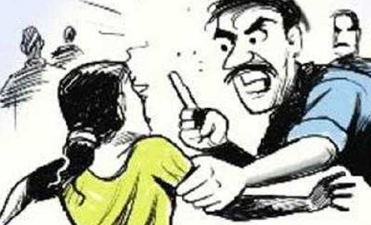 सांकरा : जेठ-जेठानी व पति ने मिलकर की मारपीट, मामला दर्ज - CG Sandesh