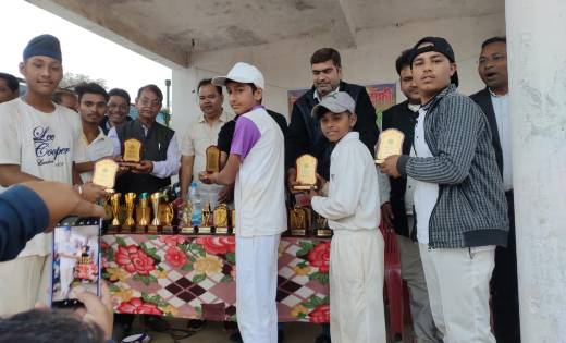 बसना में संपन्न हुआ अंडर-19 क्रिकेट प्रतियोगिता: जोंक इलेवन ... - CG Sandesh