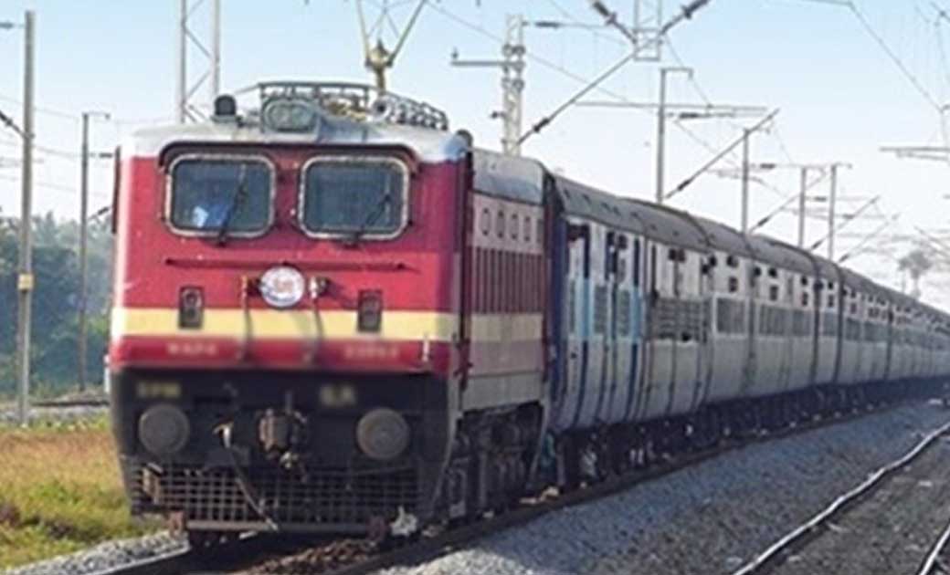 02093/02094 पुरी-जोधपुर-पुरी सुपर फास्ट स्पेशल ट्रेन की सुवि... - CG Sandesh