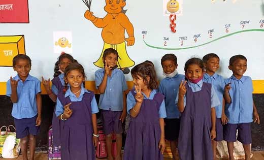 बागबाहरा : शासकीय प्राथमिक शाला धरमपुर में हैप्पीनेस क्लास प... - CG Sandesh