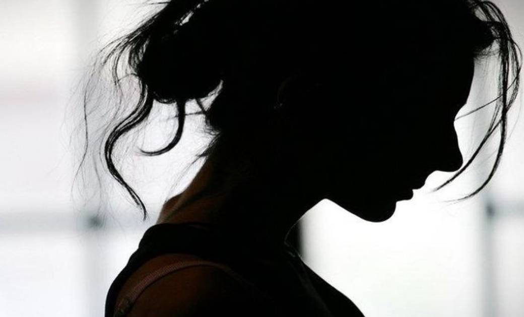 मंगनी के बाद युवती से चोरी-छिपे मिलता रहा युवक, लड़की हुई गर्... - CG Sandesh