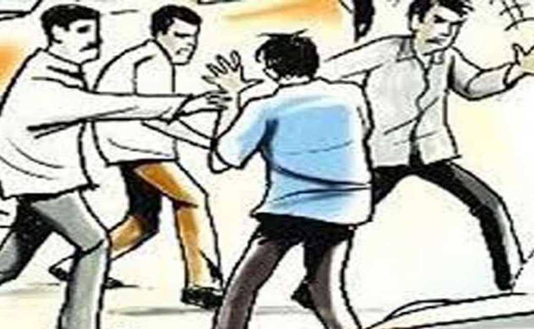 तुमगांव : कार चालक व साथियों द्वारा मारपीट करने पर मामला दर्ज.