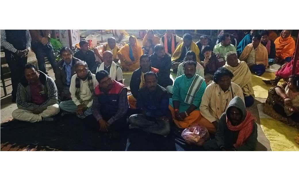 रामन्दाचार्य जयंती और गुरु यज्ञ में शामिल हुवे विधायक उत्तरी गणपत जांगड़े, कॉंग्रेस जिला अध्यक्ष अरुण मालाकार,जिला सरपँच संघ अध्यक्ष मोती पटेल...