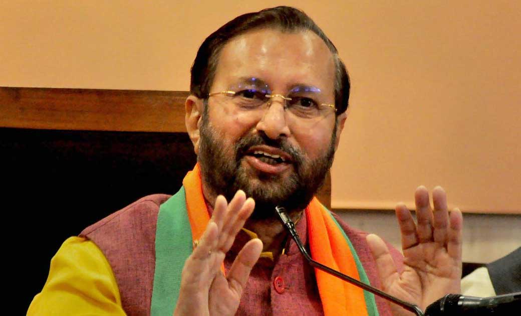 सरकार गरीबों के कल्‍याण के लिए प्रतिबद्ध- प्रकाश जावडेकर - CG Sandesh