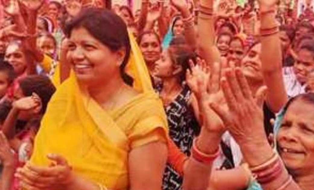 बागबाहरा : ग्राम कुसमी में भागवत कथा में शामिल हुए अल्का नरेश चन्द्राकर, कथा श्रवण से मिलता है पूण्य का लाभ.