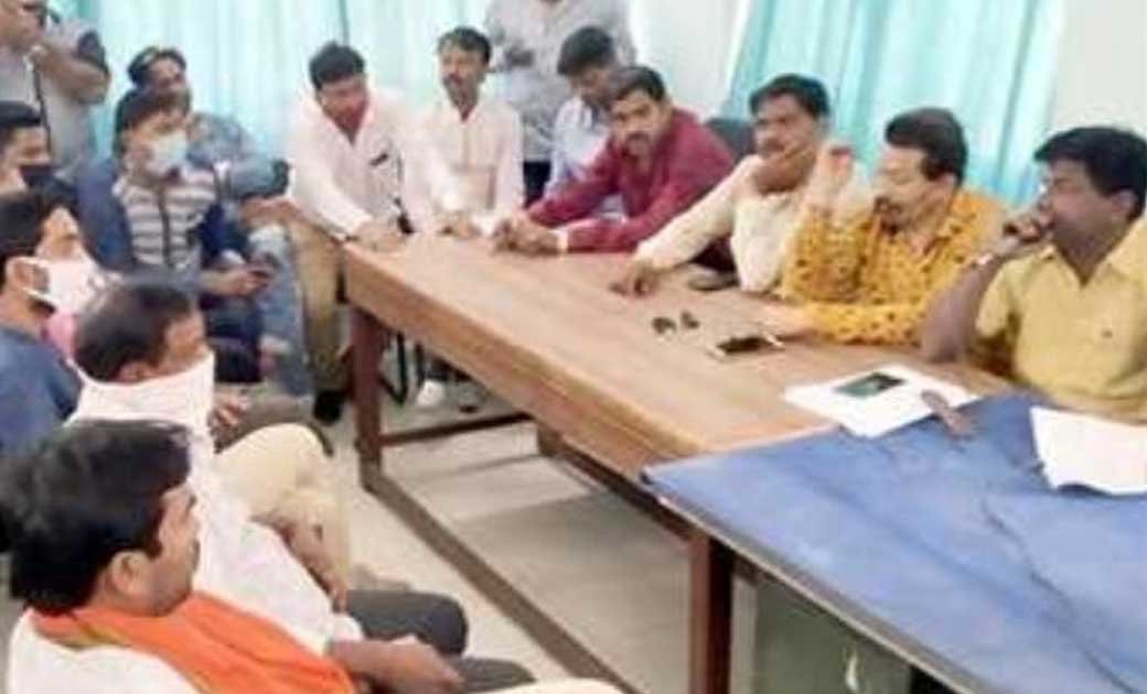महासमुन्द नगर पालिका की 26 दुकानों की हुई नीलामी