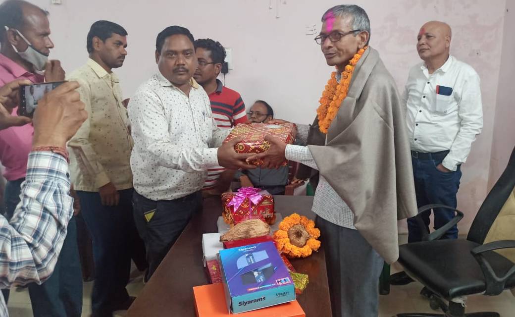 जनपद पंचायत खरसिया के वरिष्ठ करारोपण अधिकारी एवं पंचायत इंस्... - CG Sandesh