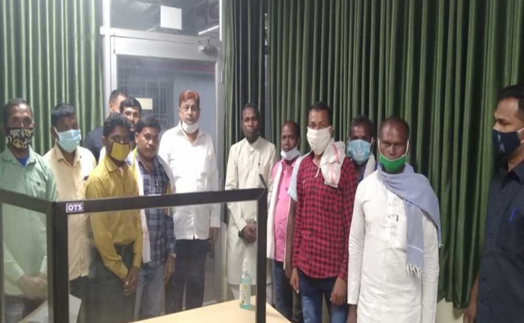 जिलाध्यक्ष गोपाल राम सिन्हा के नेतृत्च मे वनमंत्री मो. अकबर ... - CG Sandesh
