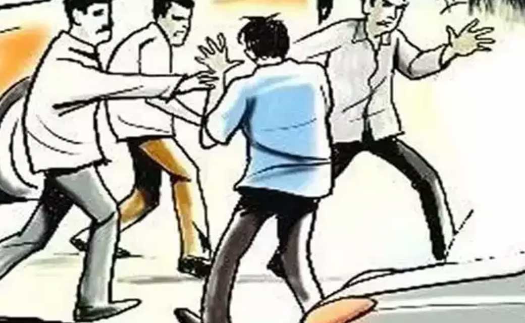 सरायपाली : बीच बचाव करने गये भाई के साथ भी मारपीट.