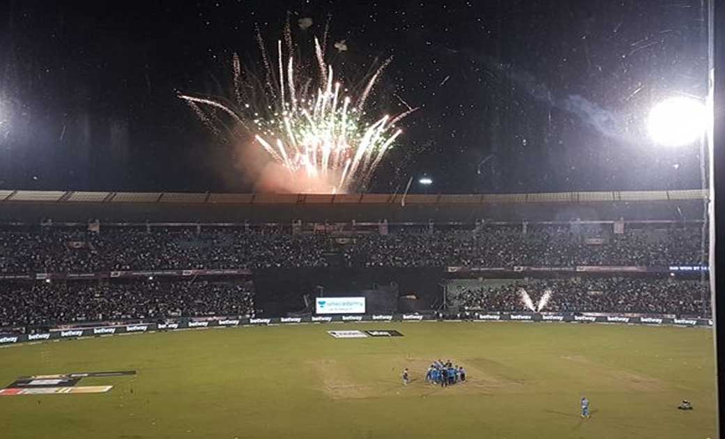 जीत गए इंडिया वाले, सचिन के चौकों ने दिल जीता युवराज-यूसुफ क... - CG Sandesh
