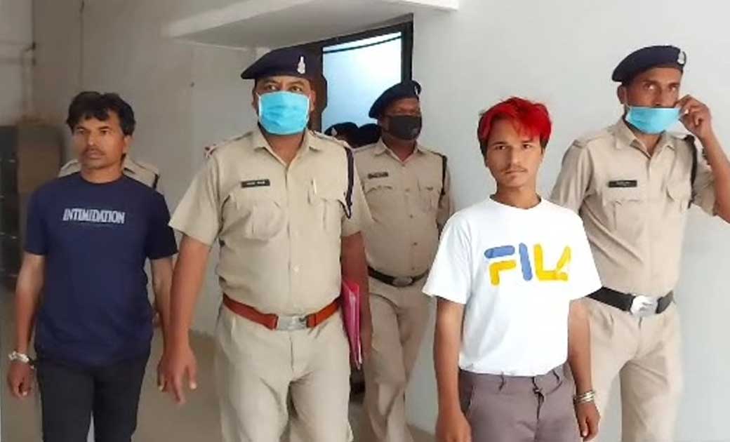 सामाजिक सभा में कराया था उठक बैठक नाराज़ युवक ने की सास-ससुर की हत्या