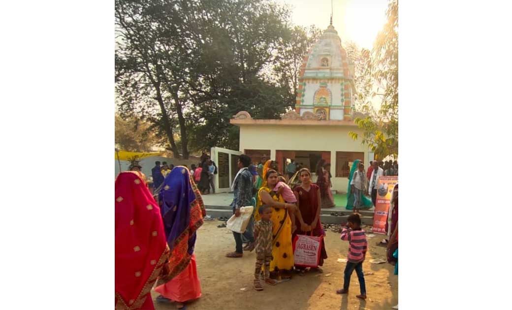 बागबाहरा : शिवालयों में उमड़ी श्रद्धालुओं की भीड़ ,,मन्दिरो में गूंज उठी ओम नमः शिवाय