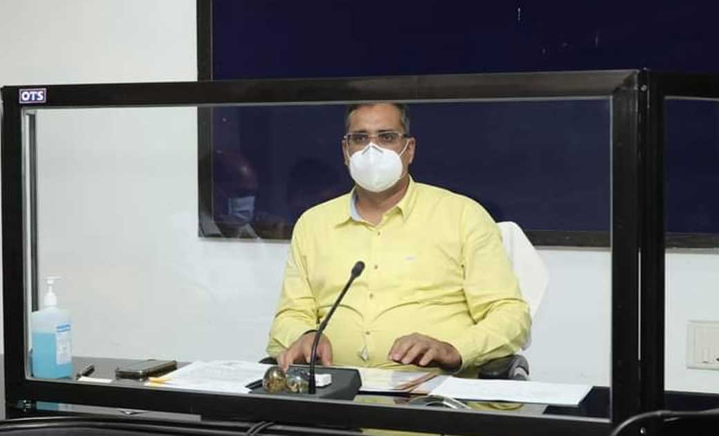 कलेक्टर ने दिए चंद्रपुर से सारंगढ़ मार्ग में जहां पैच वर्क जल्द पूर्ण करने के निर्देश...