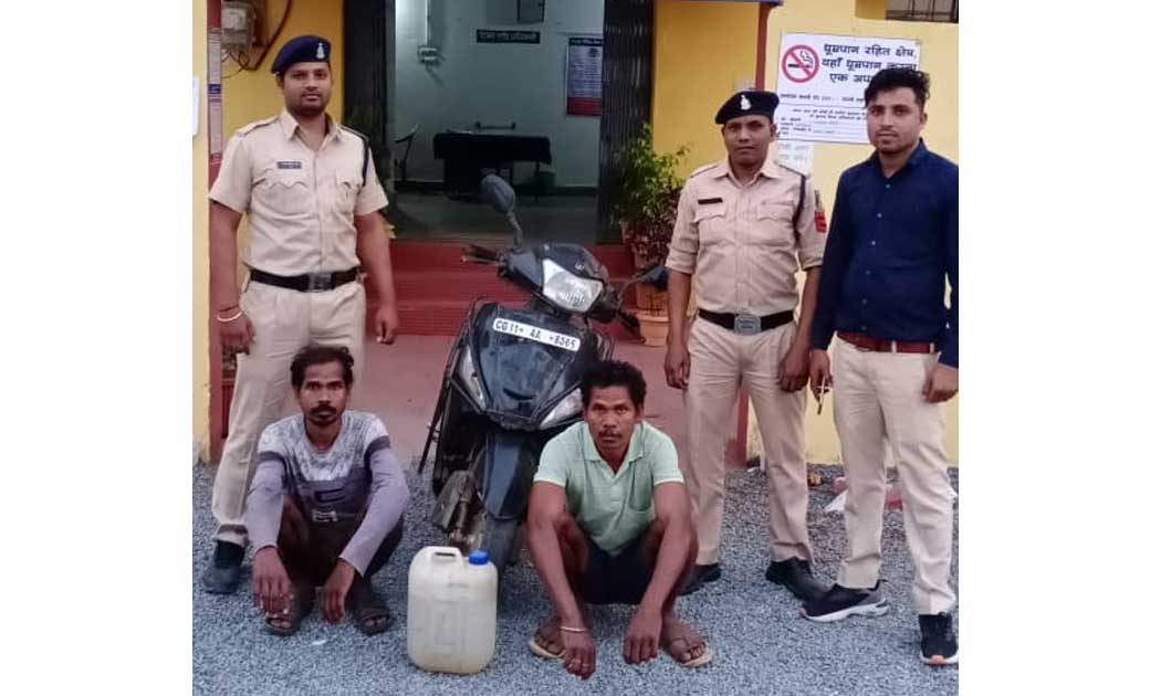 चौकी प्रभारी उमाकांत तिवारी की अवैध शराब पर लगातार कार्यवाही... - CG Sandesh