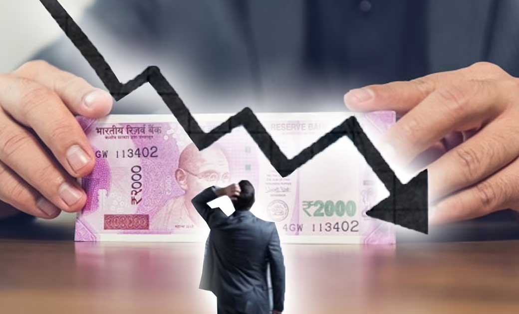 एक तरफ खाई तो दूसरी तरफ कुआं, कोविड-19 संक्रमण ने तोड़ी आर्थिक रूप से कमर, क्या माफ होंगे बिजली बिल और बैंक लोन ईएमआई ?