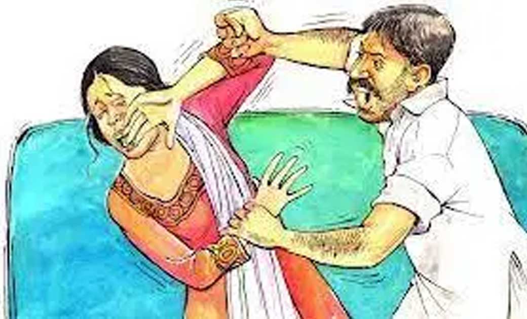 पिथौरा : पत्नी से गाली गलौच कर हाथ मुक्का से मारपीट. - CG Sandesh