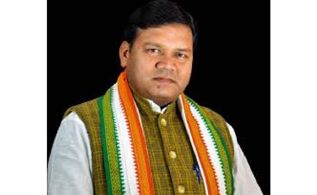 जशपुर विधायक विनय भगत ने किसी भी प्रकार की जरूरत या सहायता के लिये  पुनः जारी किये अपने नंबर