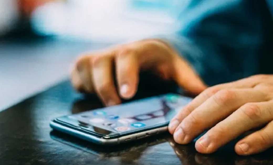 फ्री रिचार्ज प्लान के फर्जी SMS के झांसे में न आएं, हो सकता ... - CG Sandesh