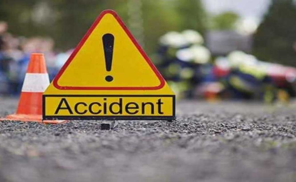 खल्लारी : झोपडीनुमा घर में घुसा ट्रक, मामला दर्ज. - CG Sandesh