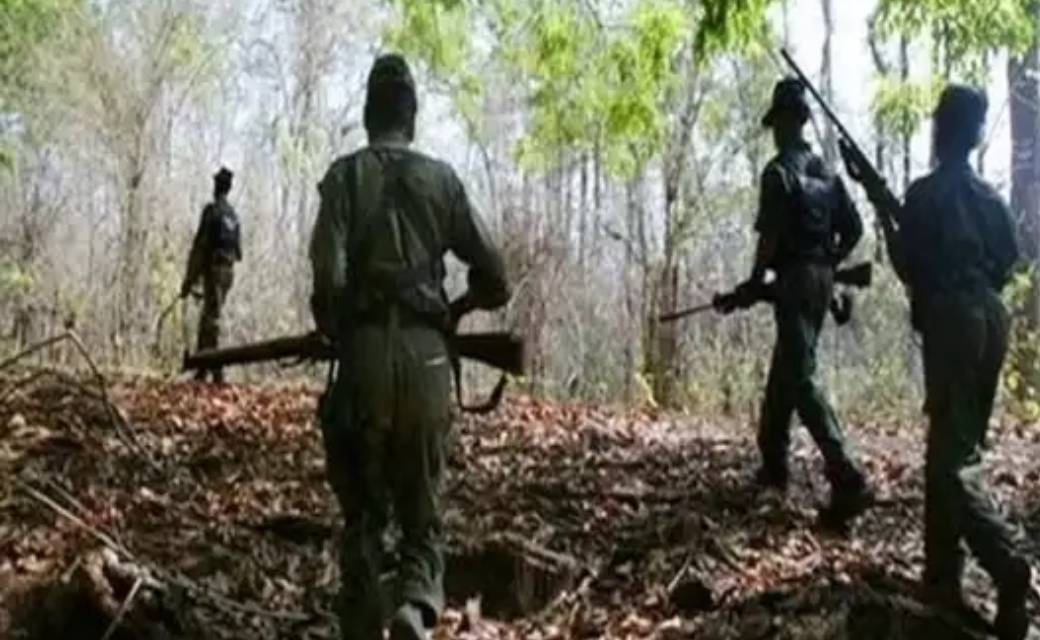 माओवादियों ने फिर जारी किया पत्र, लगाया आरोप... चांवल लेने गए व्यक्ति को नक्सली बताकर मार डाला