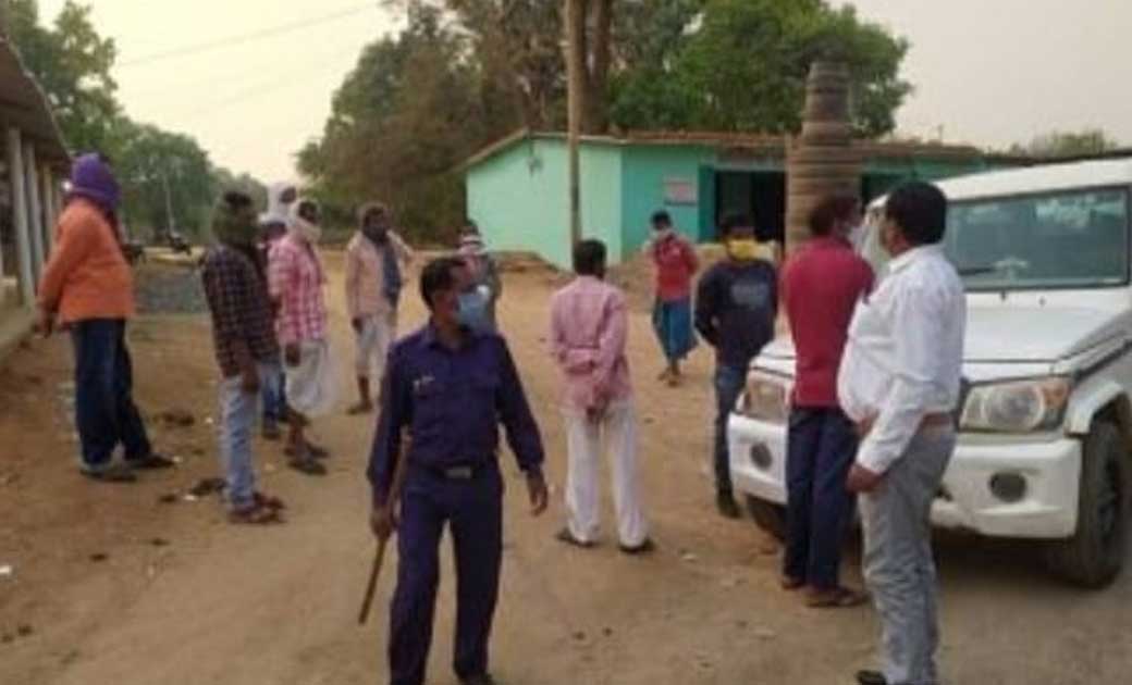 जशपुर : बिना मास्क के बेख़ौफ़ घूमते लोगों का कटा चालान.