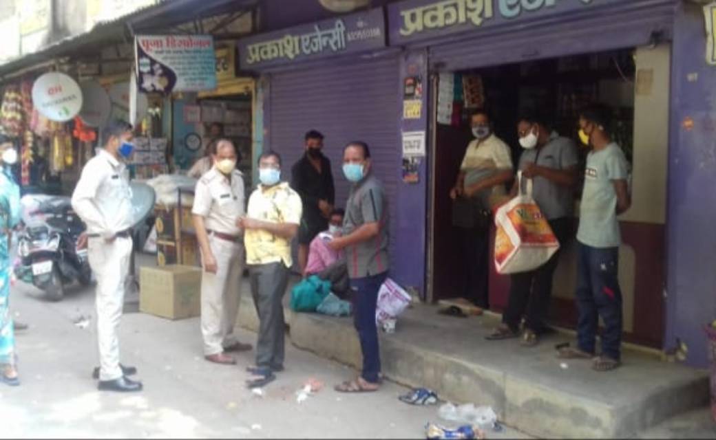 एसडीएम ने कालाबाज़ारी करने वाले एक दुकान को किया सील.. - CG Sandesh