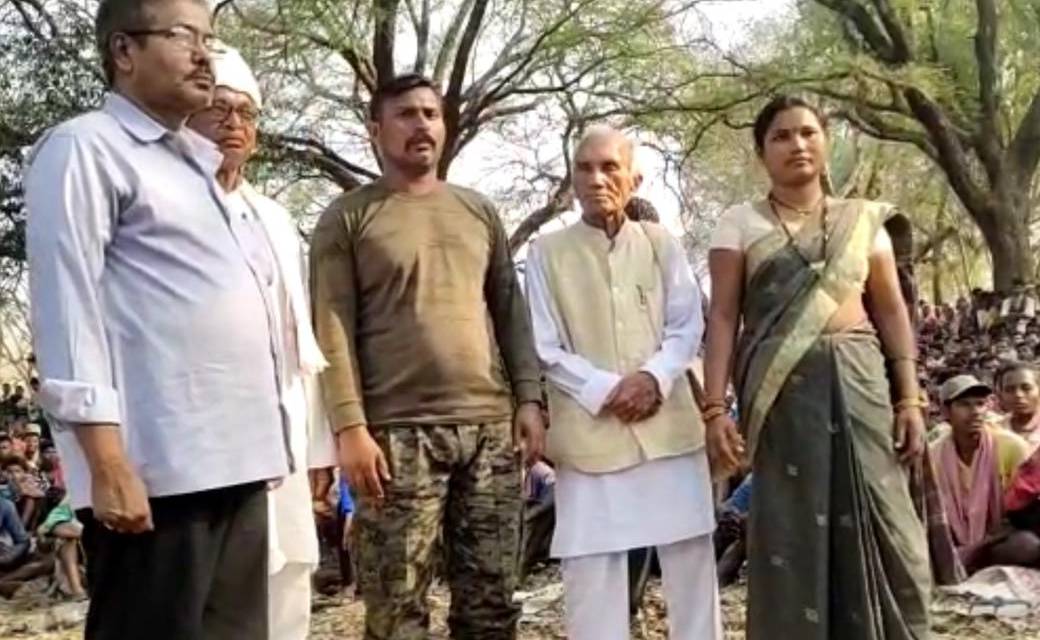 देश के लिए बस्तर से निकली सुकून भरी खबर, 5 दिन बाद नक्सलियों ने जवान को किया रिहा