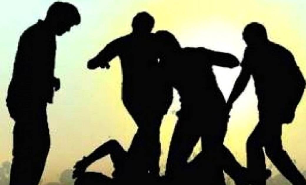 तुमगांव : हाईवा चालाक से रास्ता रोककर गुंडागर्दी, तलवार, डण्... - CG Sandesh