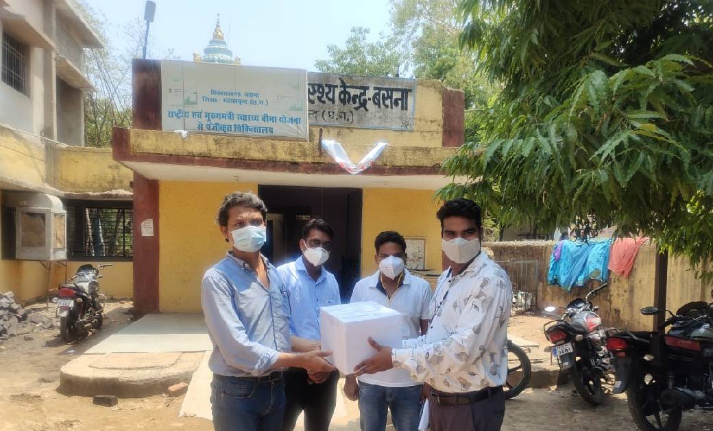 बसना : कोरोना काल में राजेश मेडिकल स्टोर्स की नेक पहल,बसना ब... - CG Sandesh