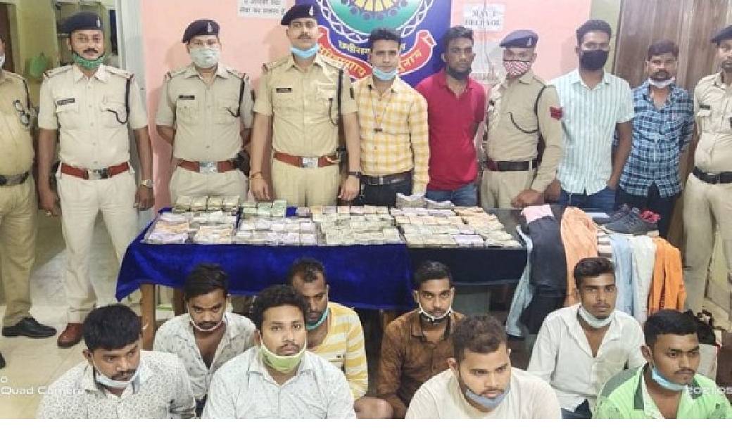पुलिस को मिली बड़ी कामयाबी, 28 लाख की चोरी मामले में 9 को किय... - CG Sandesh