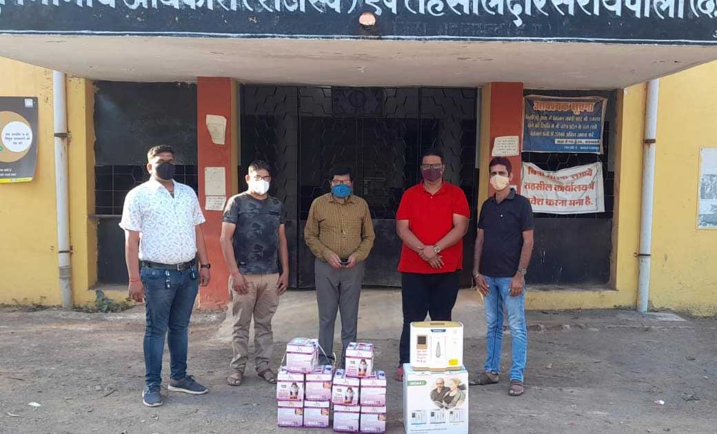 सिंधी पंचायत बसना ने ऑक्सीजन मशीन और भाप मशीन सेवा के रूप मे... - CG Sandesh