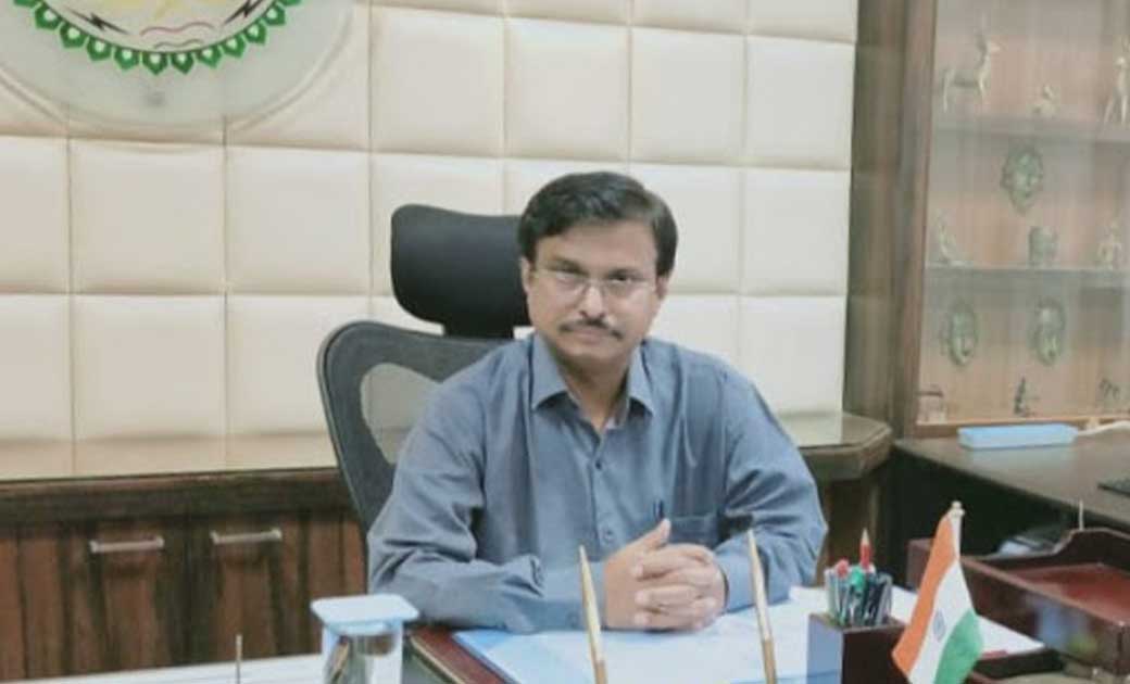जशपुर : कलेक्टर महादेव कावरे ने सफलता पूर्वक अपने एक साल पूर्ण किये