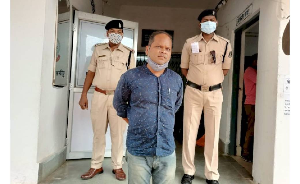 PM आवास के तहत गरीबों के घर हड़पने वाला गिरफ्तार..आवास मित्र ... - CG Sandesh