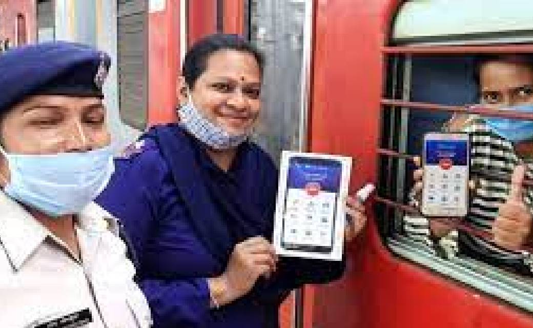 चलती ट्रेन में दर्ज करवा सकेंगे रिपोर्ट, रेलवे सुरक्षा का ऐप... - CG Sandesh