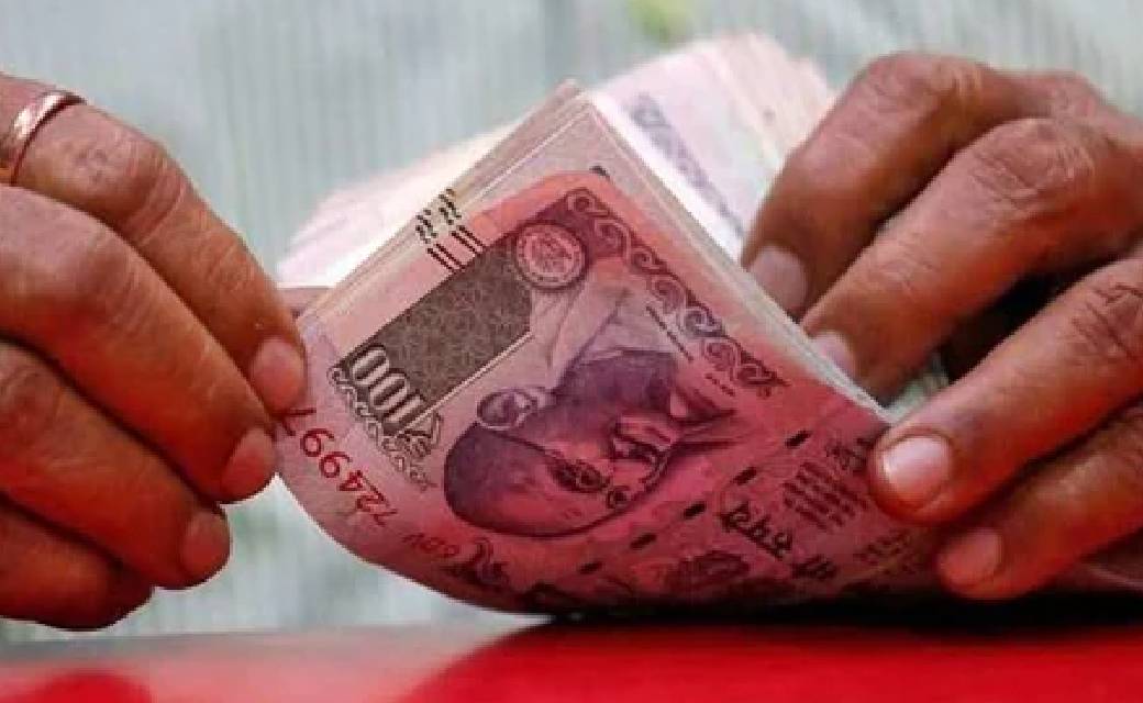 लाखों श्रमिकों के लिए जल्द ही तय हो जाएगा मिनिमम वेज...मोदी ... - CG Sandesh