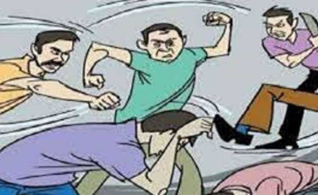 बसना : मेरा ट्रेक्टर, ट्रक इस रास्ते से नहीं जा पायेगा कहकर गालीगलोच मारपीट, मामला दर्ज.