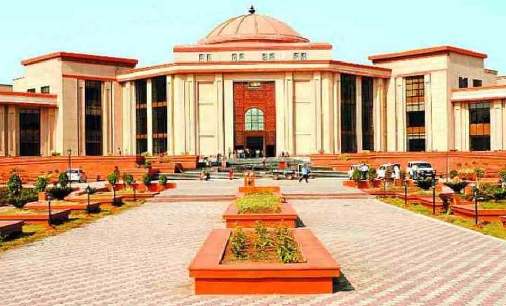 टूलकिट मामला: हाईकोर्ट ने सिविल लाईंस की FIR और विवेचना पर लगाया ब्रेक .. बोली हाईकोर्ट “विवेचना को जारी रखना क़ानूनी प्रक्रिया का दुरुपयोग होगा”