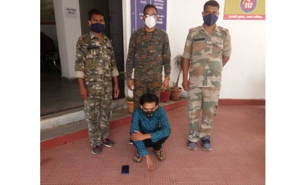 मोबाइल लूट करके ले जाने वाले दो आरोपीयों में एक गिरफ्तार, एक फरार
