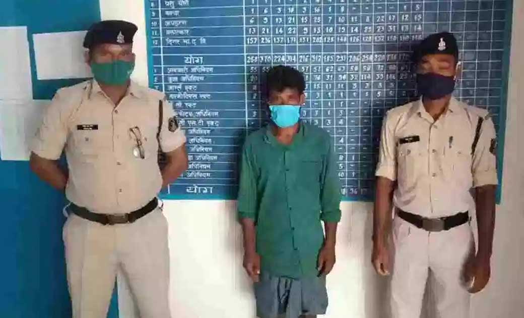 शराब पीने के बाद चरित्र शंका की बात को लेकर विवाद होने पर पति ने डण्डा से मारकर हत्या की.