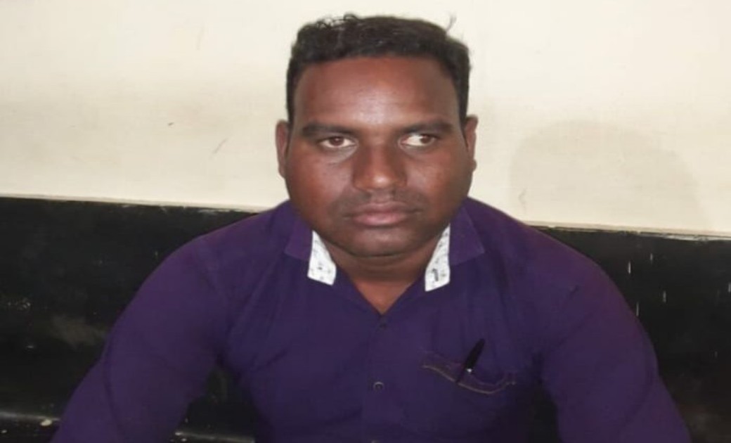 सारंगढ़:- व्हाट्सएप ग्रुप पर "जो भी कोविड वैक्सीन लगवाये हैं ... - CG Sandesh