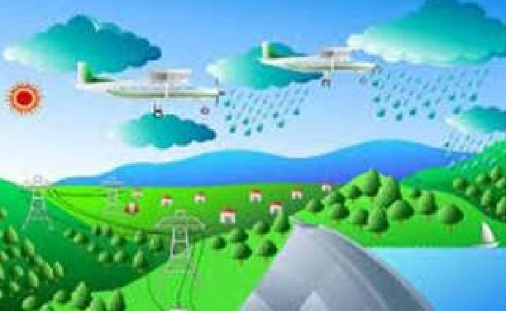 तपती गर्मी से बेहाल...बादलों को इलेक्ट्रिक शॉक देकर कराई जोर... - CG Sandesh