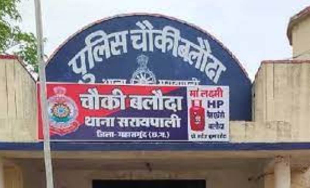 सरायपाली : कबाड़ी सामान के अन्दर ले जा रहा था शराब, पुलिस ने ... - CG Sandesh