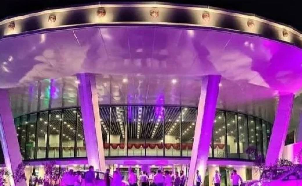 186 करोड़ की लागत से तैयार रुद्राक्ष शिवलिंग के आकार में बना... - CG Sandesh