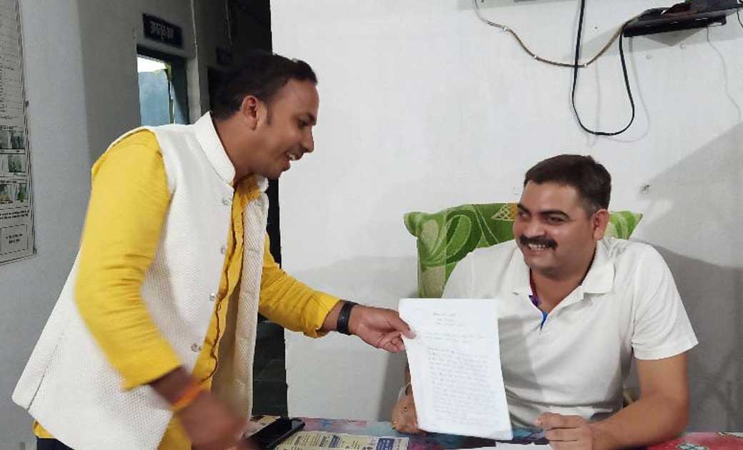 बागबाहरा : गौ रक्षा के नाम पर किसी व्यक्ति विशेष की छवि धूमिल करने का प्रयास उचित नहीं, उत्तम राणा ने  ओमेश बिशेन पर पुलिस में शिकायत देकर की एफ.आई.आर की मांग 