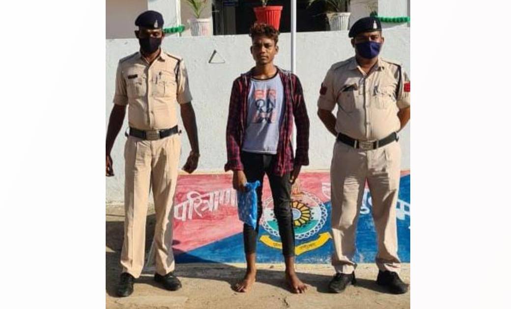 आधार लिंक करने घर से निकली नाबालिक लड़की हुई थी गयाब, रायपुर से बरामद आरोपी गिरफ्तार...