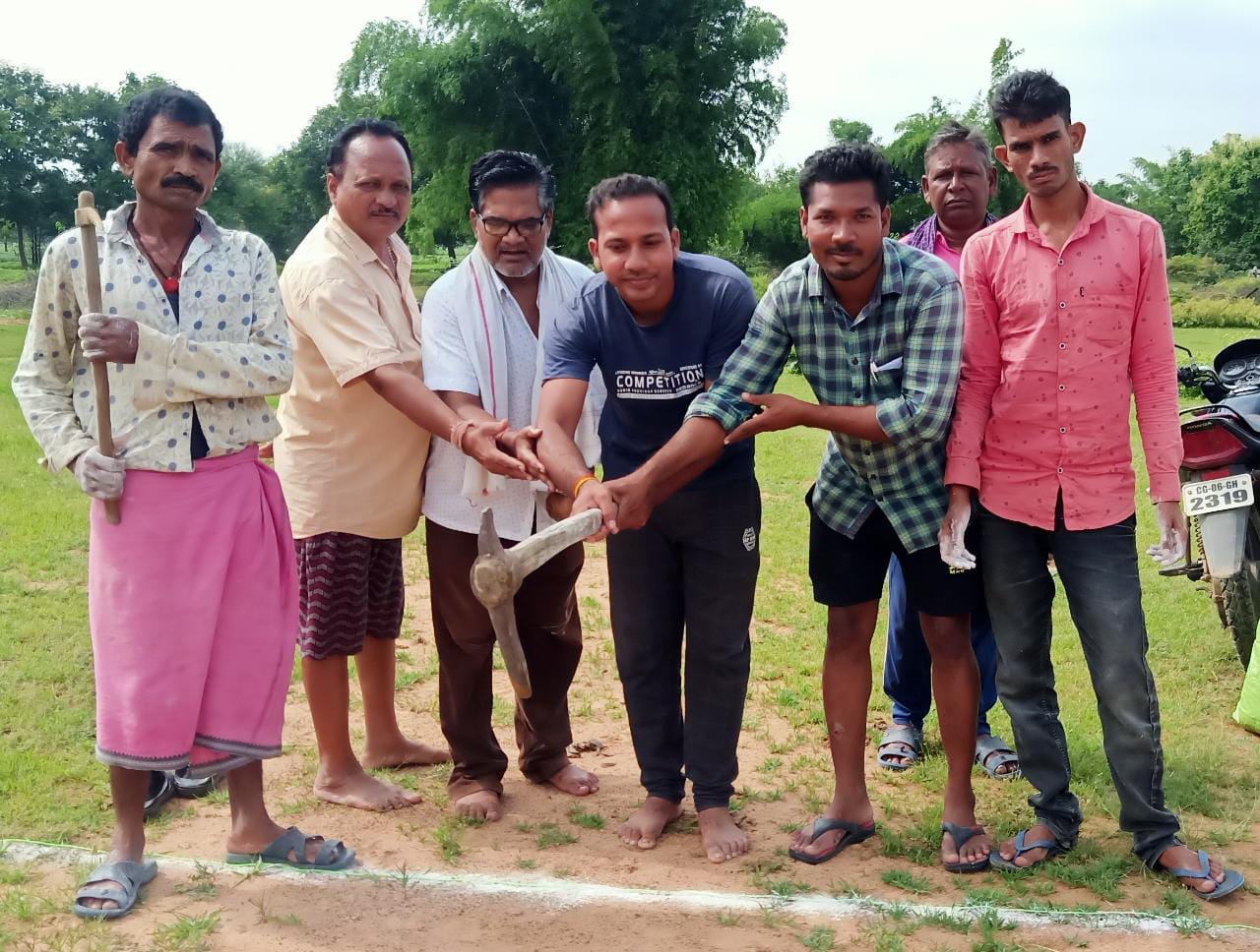 ग्राम पंचायत विन्द्रावन में जनपद सभापति उत्तम राणा ने किया गोठान का भूमीपूजन