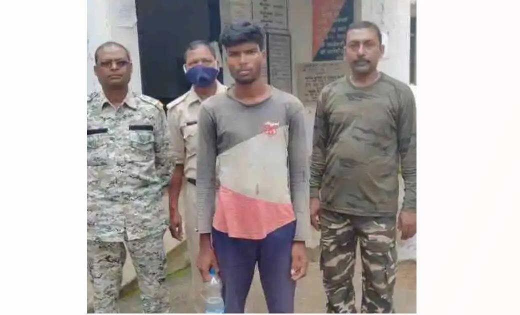 नाबालिग लड़की को प्रेम जाल में फंसाकर भगा ले जाने में दोस्त की सहायता करने वाला फरार आरोपी को पुलिस ने पकड़ा