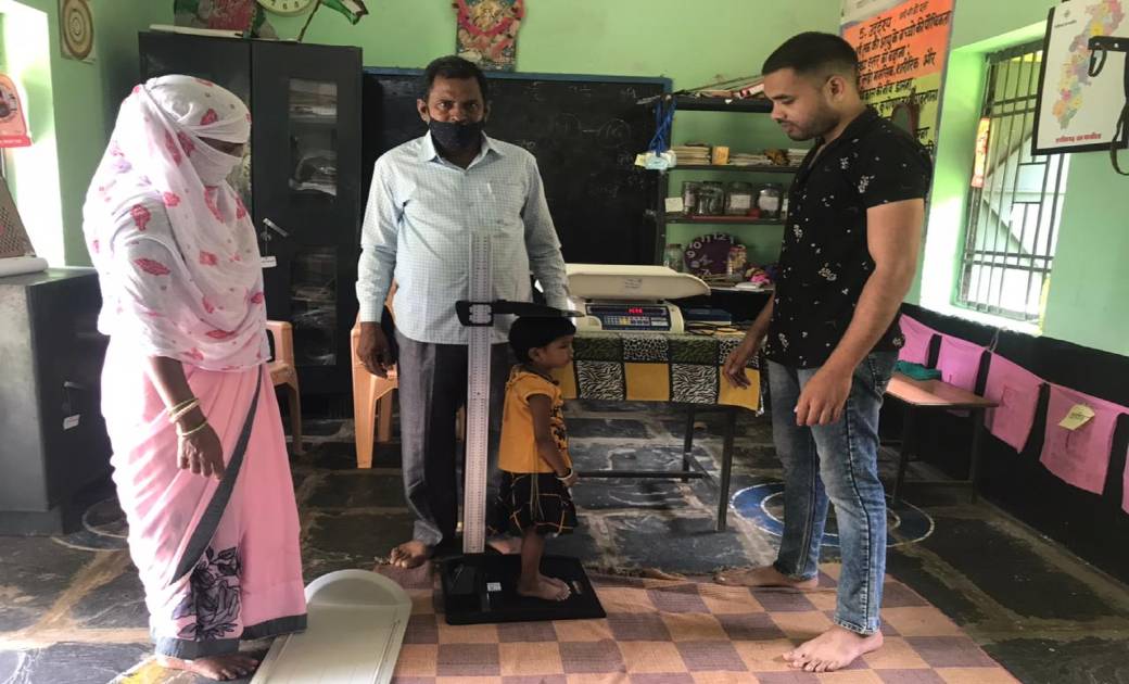घुँचापाली कला के आंगनबाड़ी केंद्र में मनाया गया वजन त्यौहार - CG Sandesh